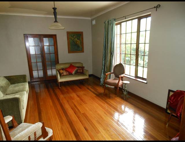 3 BEDROOM FREEHOLD FOR SALE IN DAWNCLIFFE